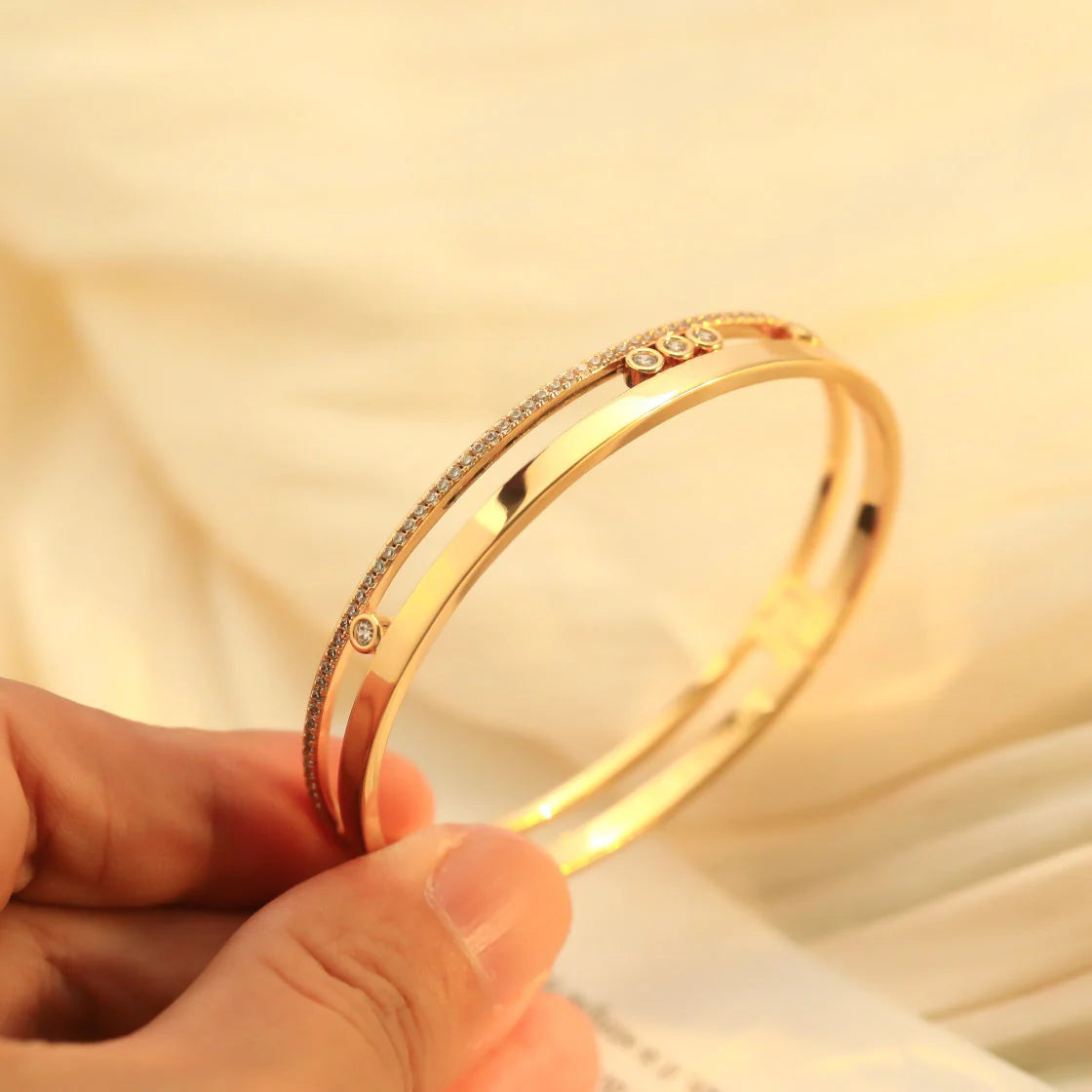 [ECHO]Move Romane Diamond Bangle Bracelet
