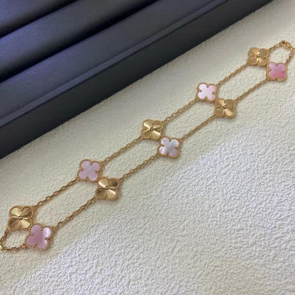 [ECHO ]CLOVER 10 MOTIFS  LASER PINK MOP NECKLACE