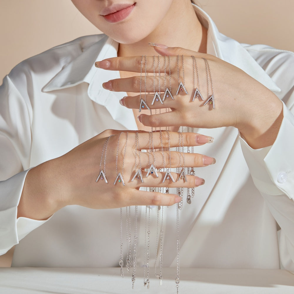 [ECHO ]Sparkling "A" Shape Necklace