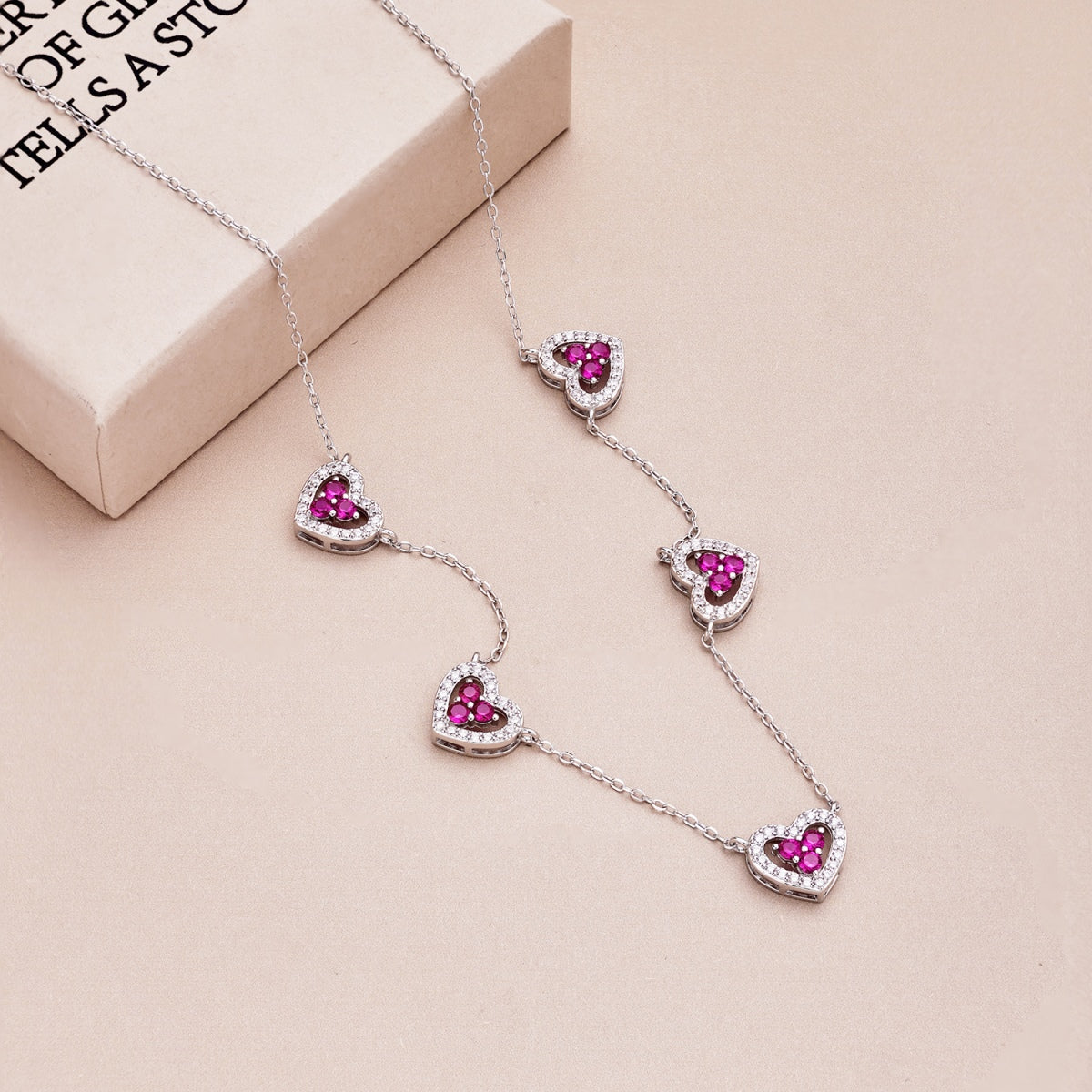 [ECHO ]Sparkling Five Heart Necklace