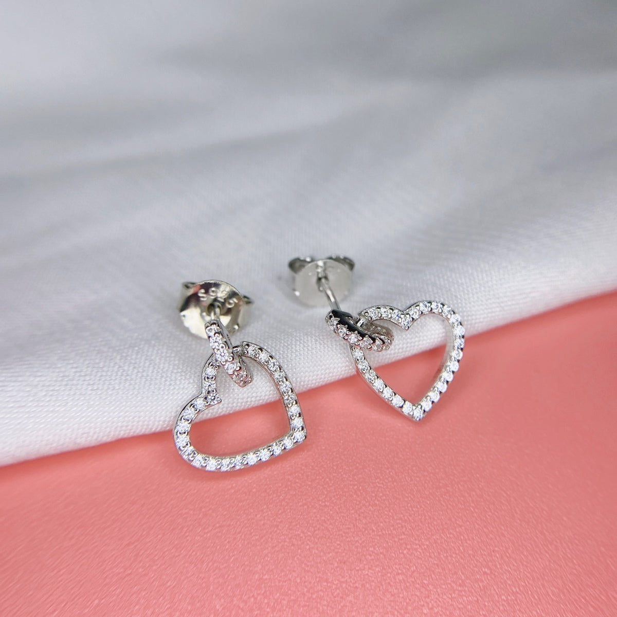 [ECHO ]Dainty Heart Shape Earrings