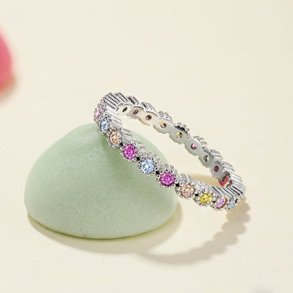 [ECHO ]Unique Scintillating Round Cut Daily Ring