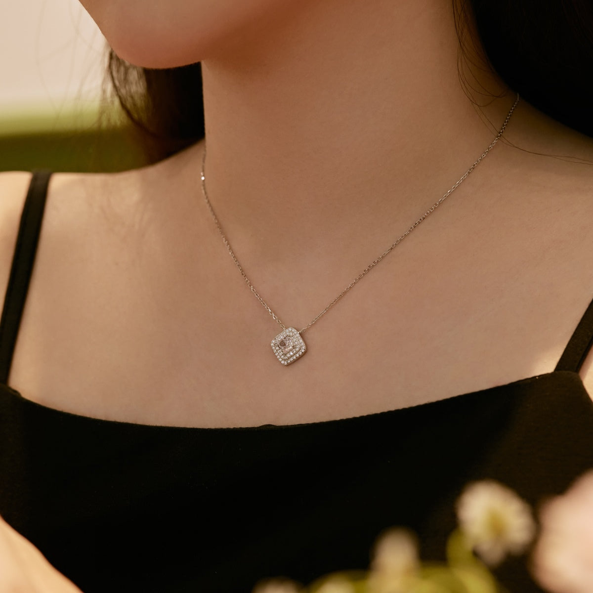 [ECHO ]Sparkling Asscher Cut Necklace
