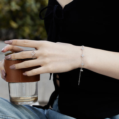 [ECHO ]Four-Leaf Clover Hollow Butterfly Bracelet
