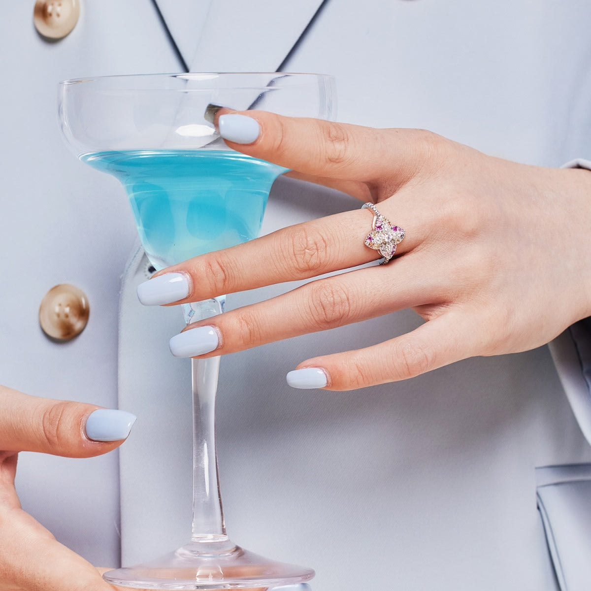 [ECHO ]Luxurious Colorful Flower Shape Banquet Ring