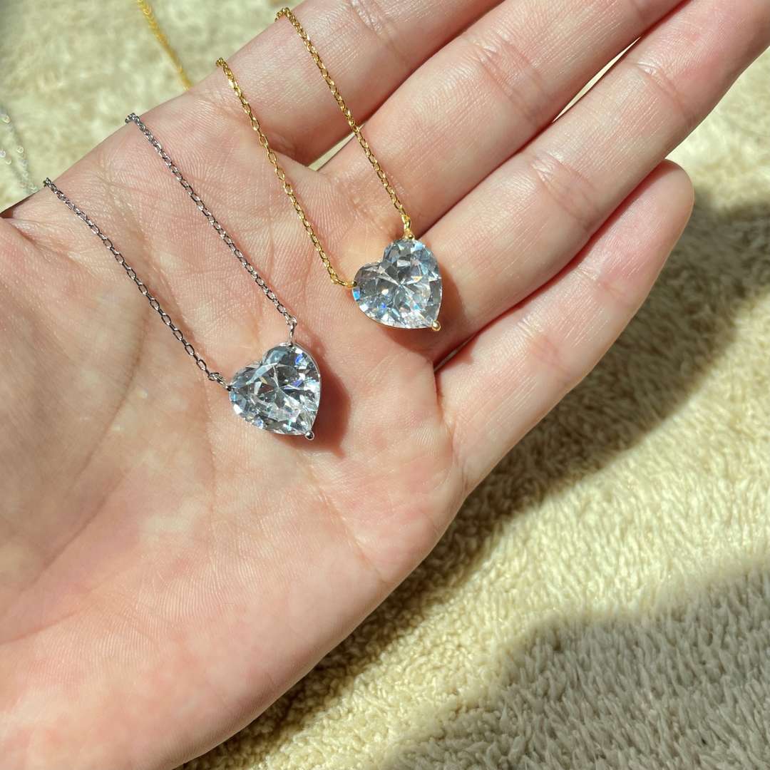 [ECHO ]6.0 carat Radiant Heart Shape Necklace
