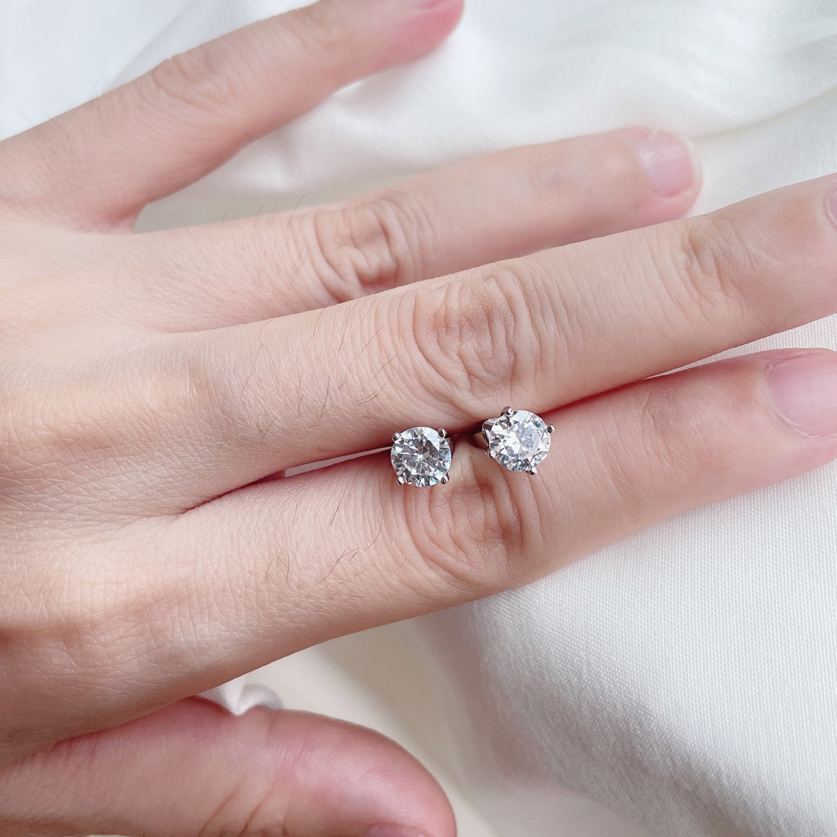 [ECHO ]Unique Round Shape Earrings