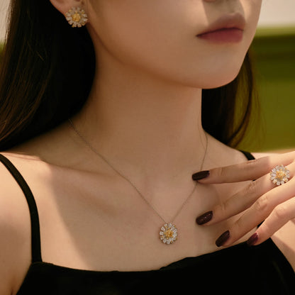 [ECHO ]Exquisite Daisy Necklace