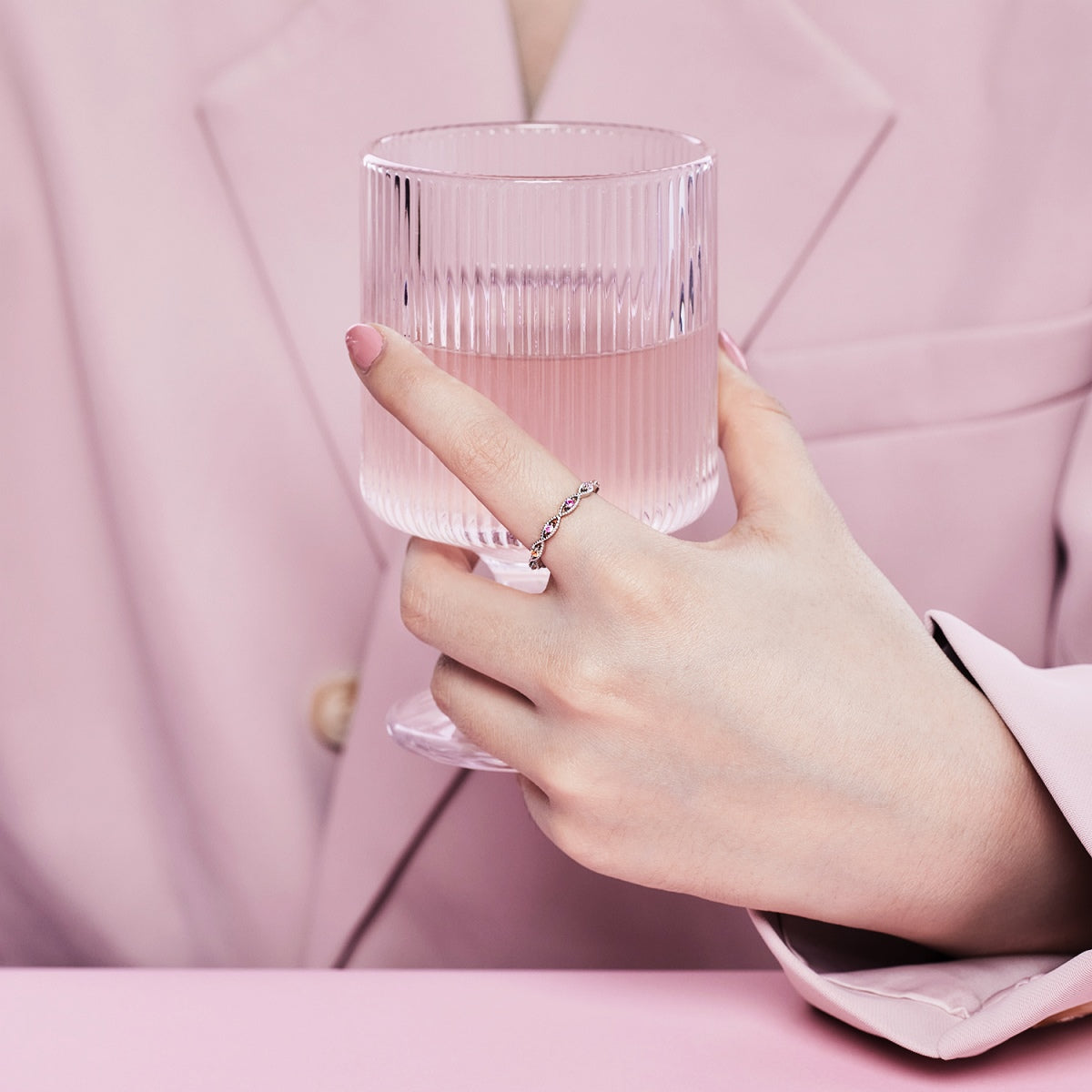 [ECHO ]Elegant Energetic Round Cut Daily Ring