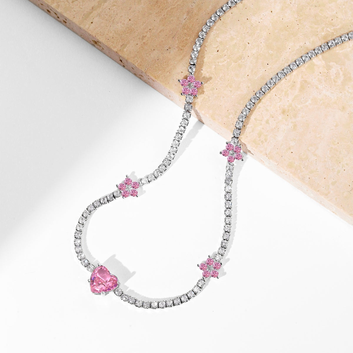 [ECHO ]Dazzling Pink Heart Flower Necklace