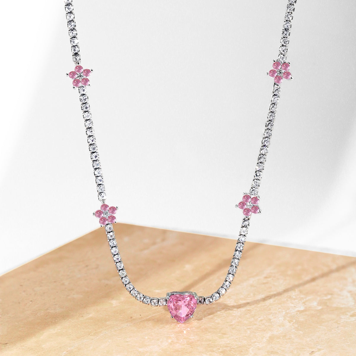[ECHO ]Dazzling Pink Heart Flower Necklace