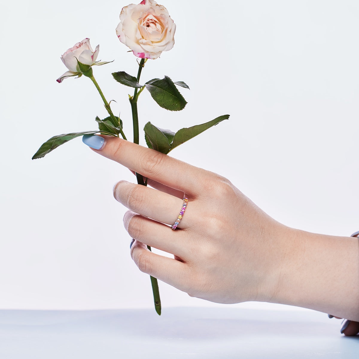 [ECHO ]Dazzling Resplendent Round Cut Party Ring