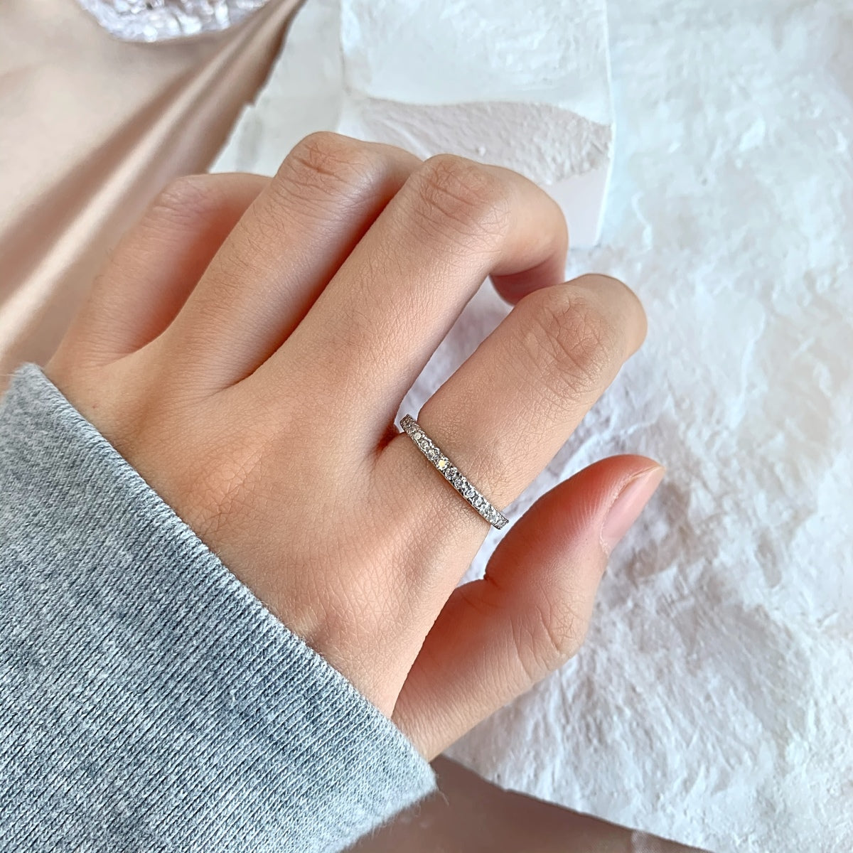 [ECHO ]Delicate Sparkling Round Cut Daily Ring
