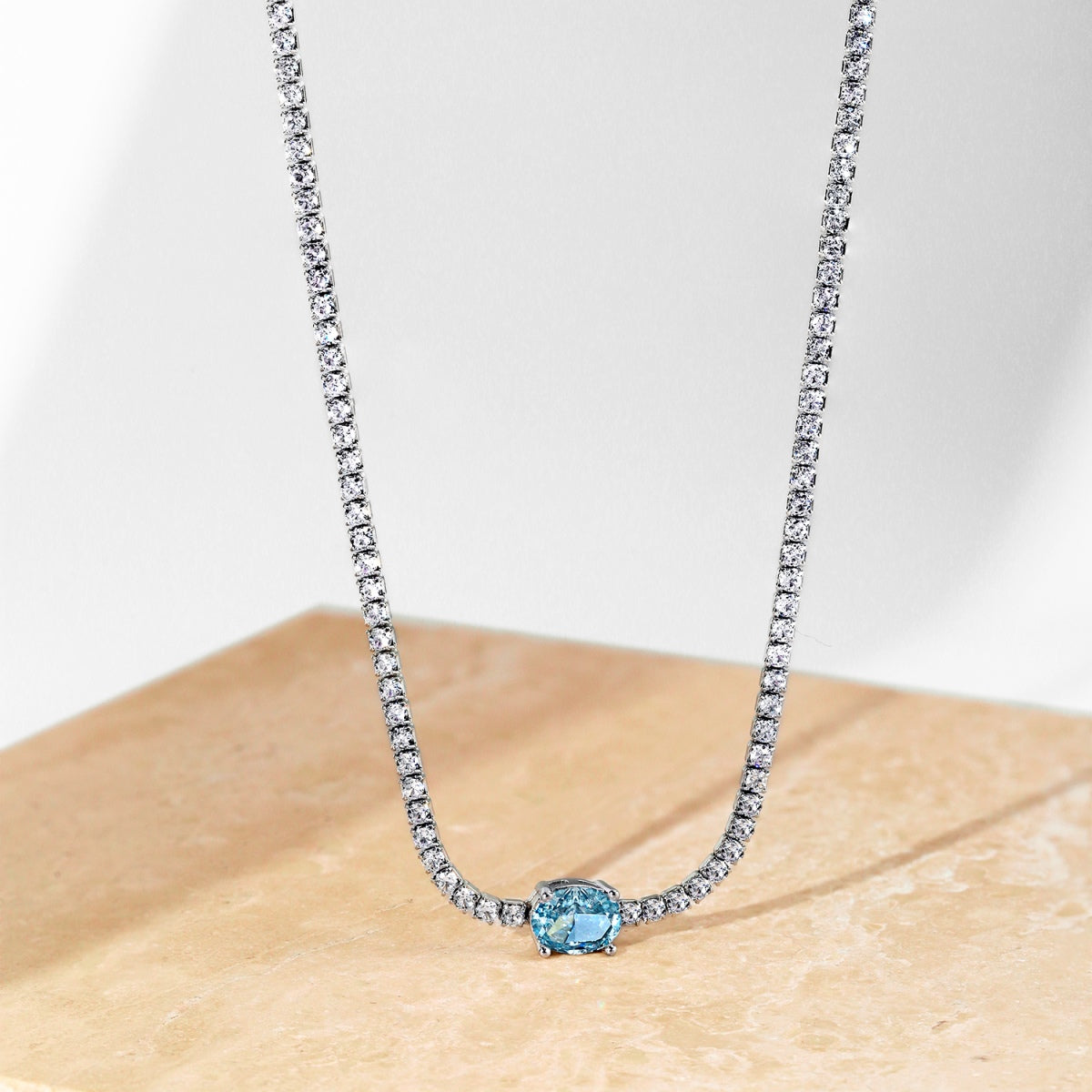[ECHO ]1.0 Carat Shining Oval Cut Necklace