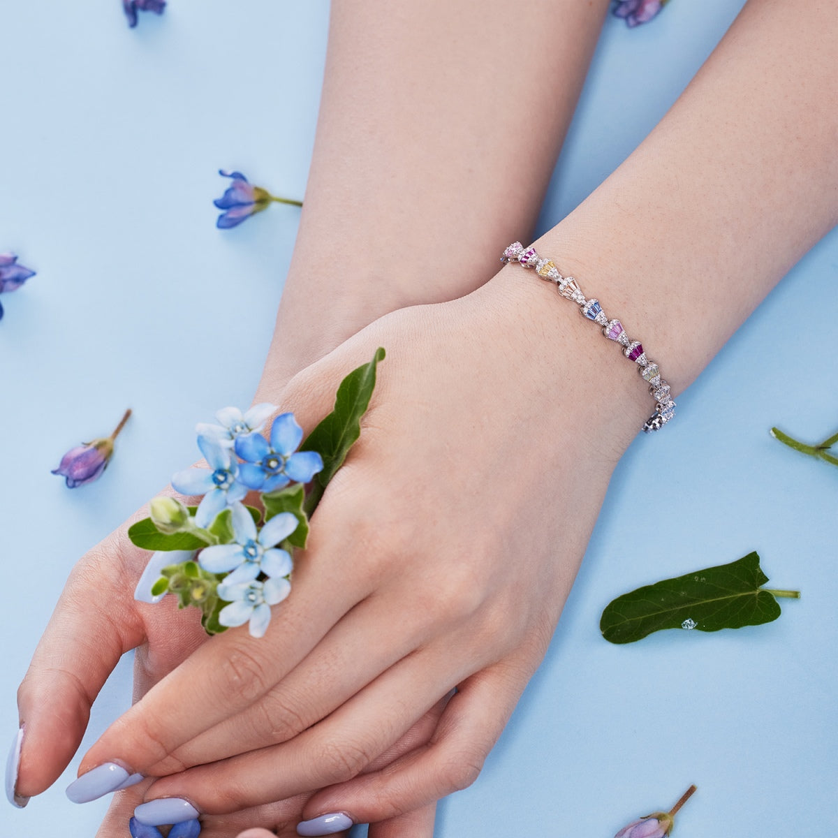 [ECHO ]Radiant Water Drop Shape Daily Bracelet