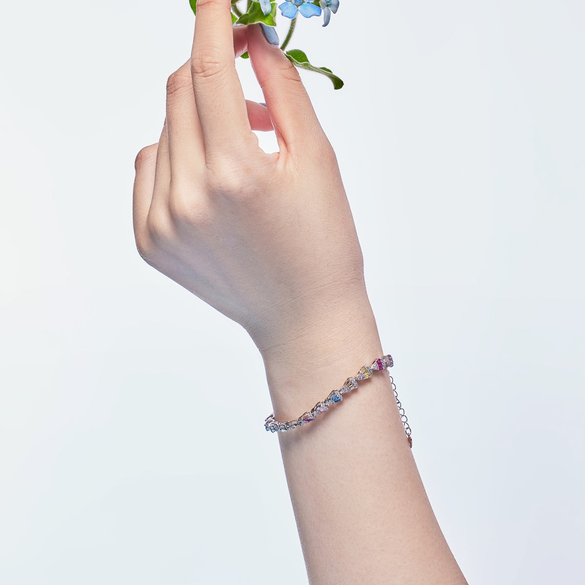 [ECHO ]Radiant Water Drop Shape Daily Bracelet