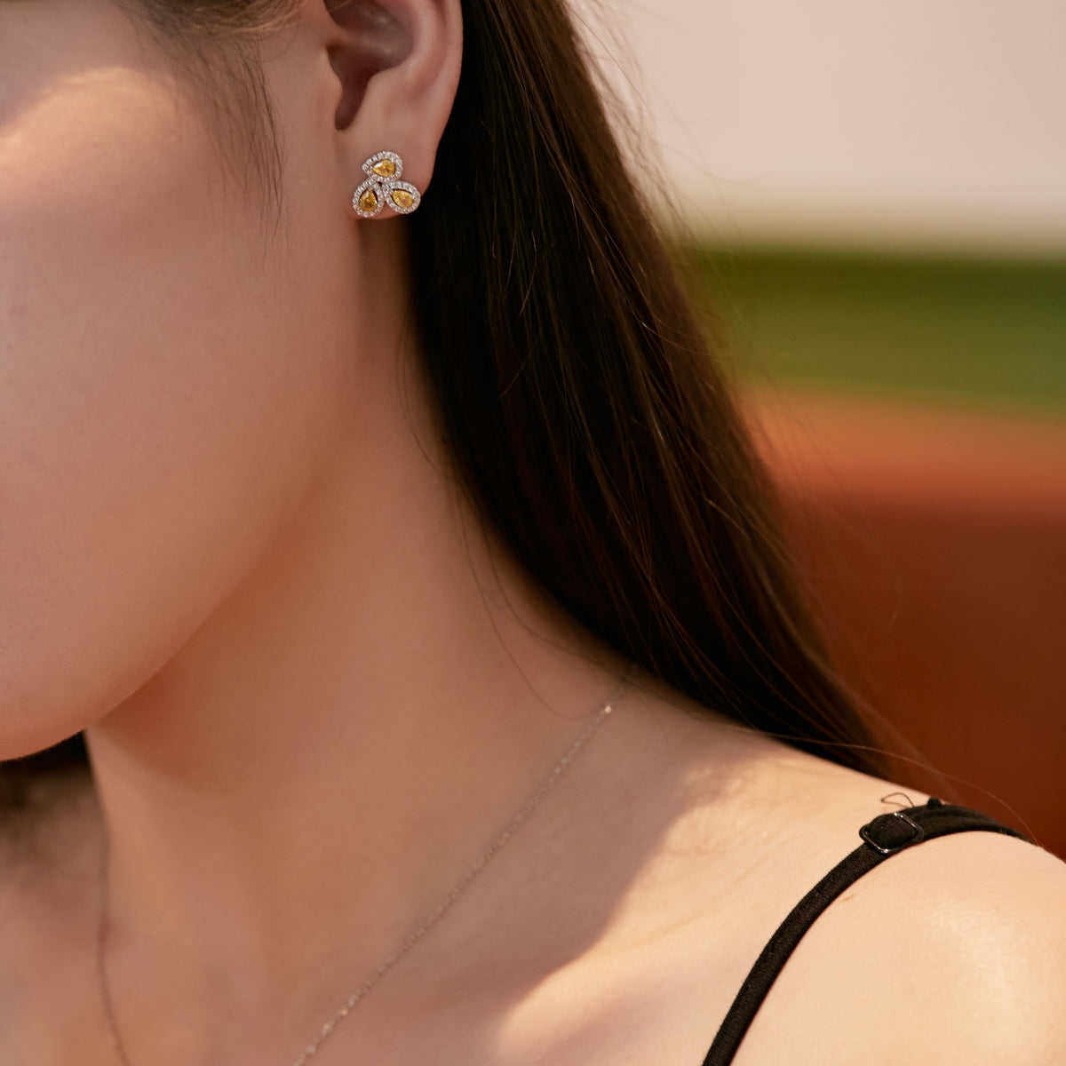 [ECHO ]Ornate Flower Shape Pear Cut Lover Earrings