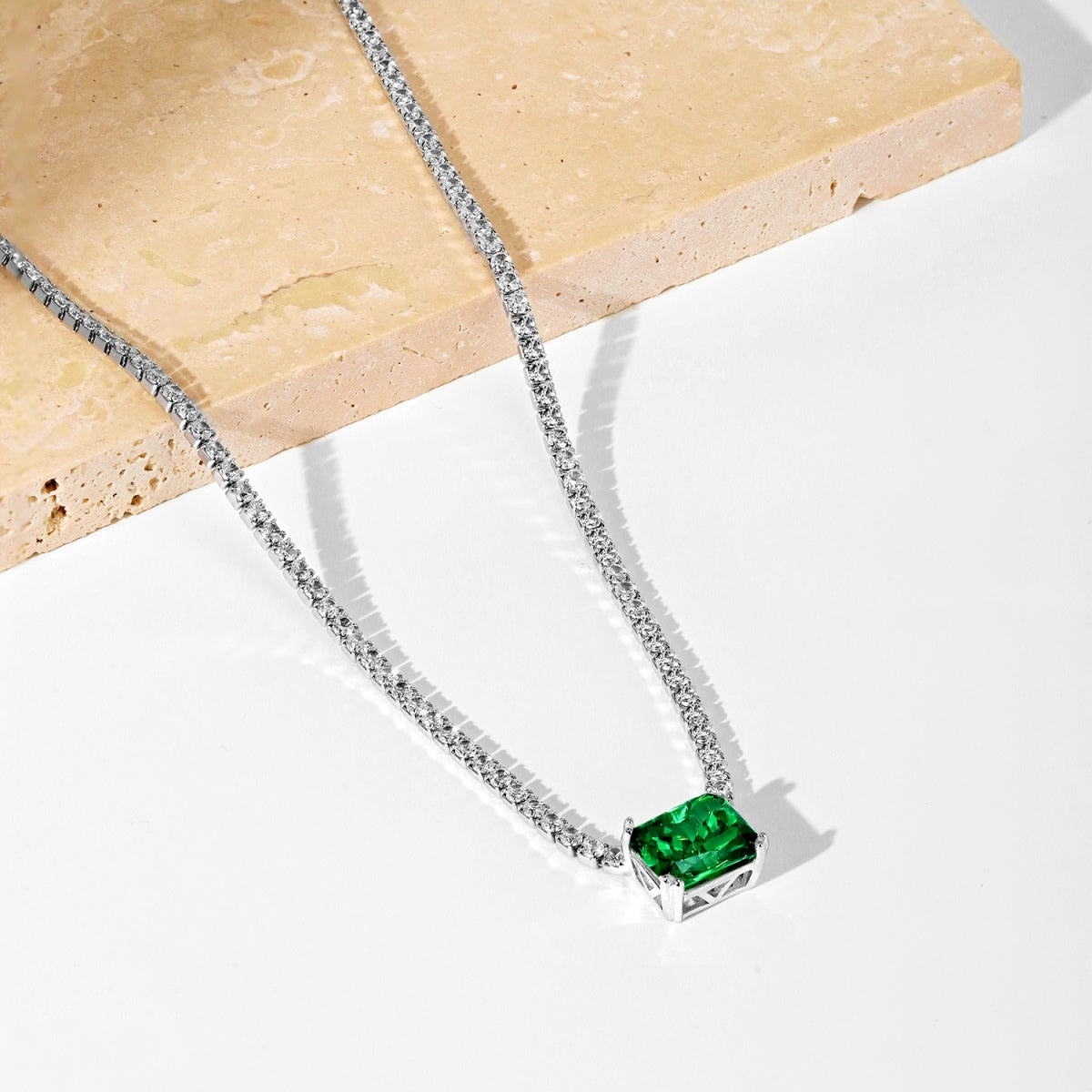 [ECHO ]4.0 Carat Elegant Radiant Cut Necklace