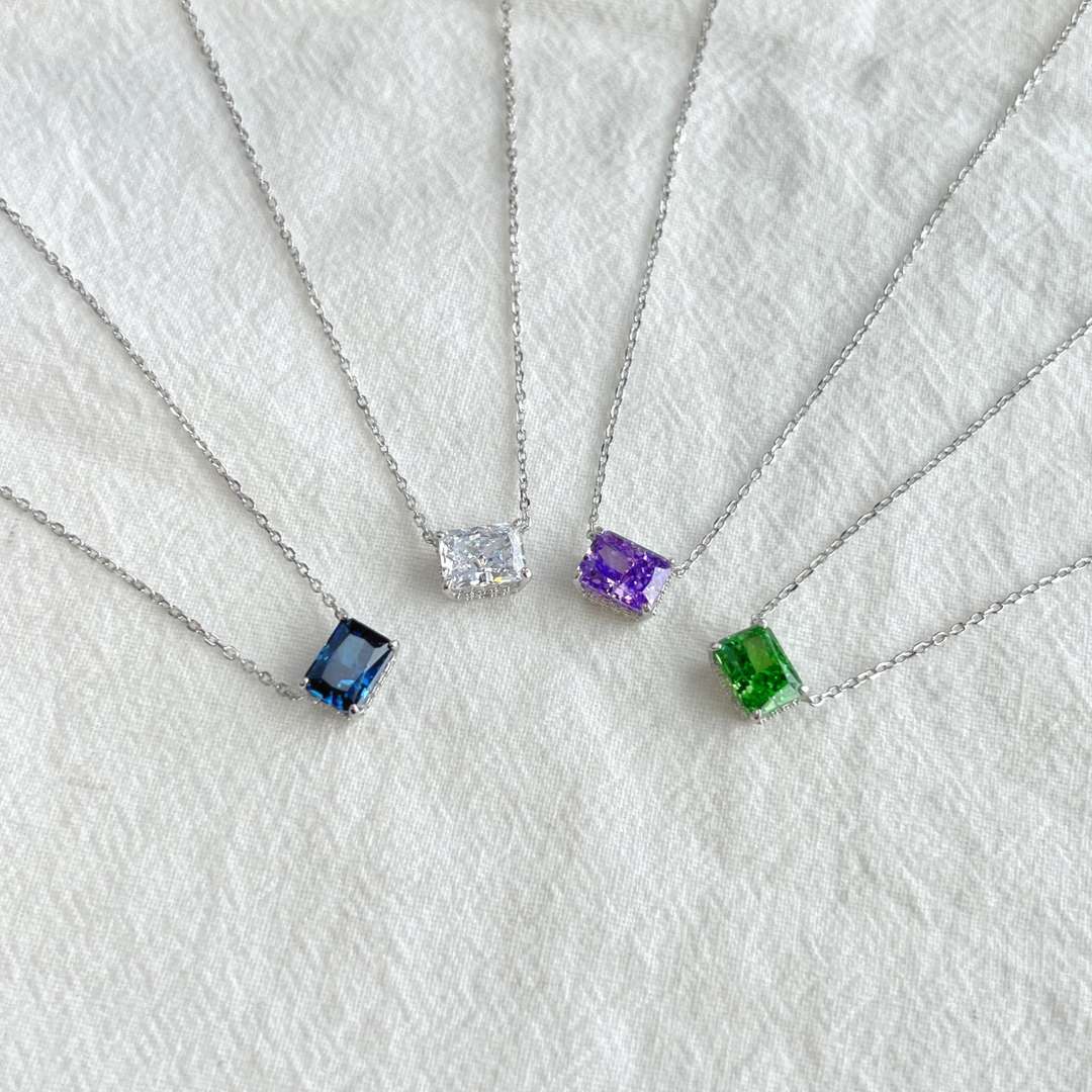 [ECHO ]Luxurious Square Shape Colorful Necalack