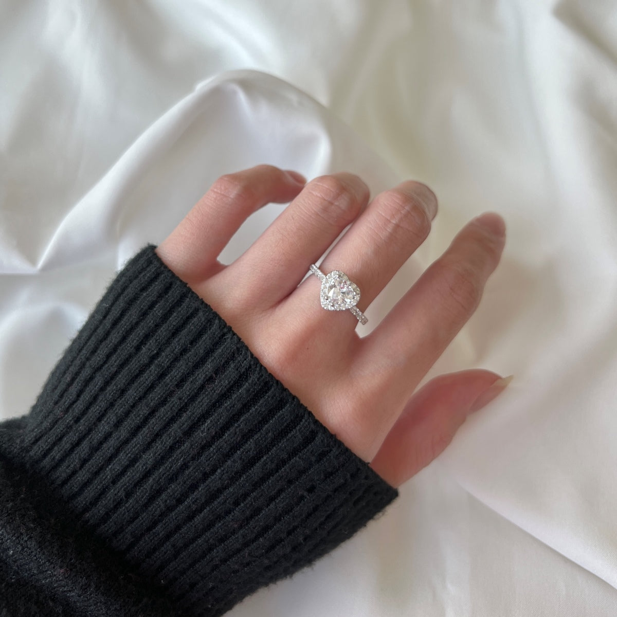 [ECHO ]Eternity Splashy Romantic Heart Shape Lover Ring