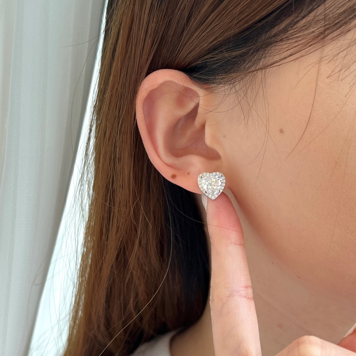 [ECHO ]Sparkling Heart Shape Lover Earrings