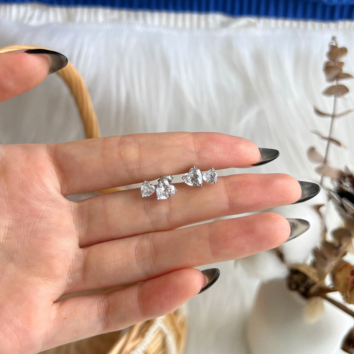 [ECHO ]Double Heart-Shape Classic Princess Style Earrings