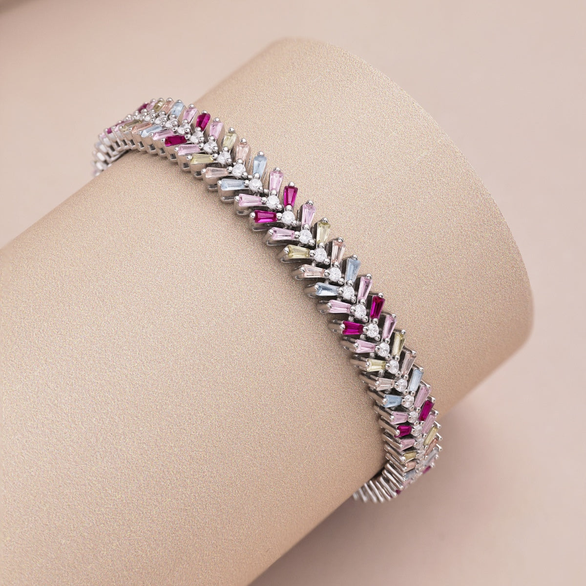 [ECHO ]Dainty Radiant Emerald Cut Daily Bracelet