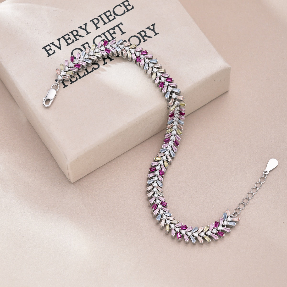 [ECHO ]Dainty Radiant Emerald Cut Daily Bracelet