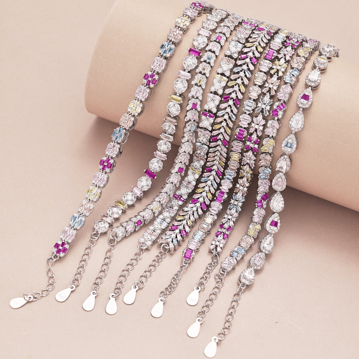 [ECHO ]Dainty Radiant Emerald Cut Daily Bracelet