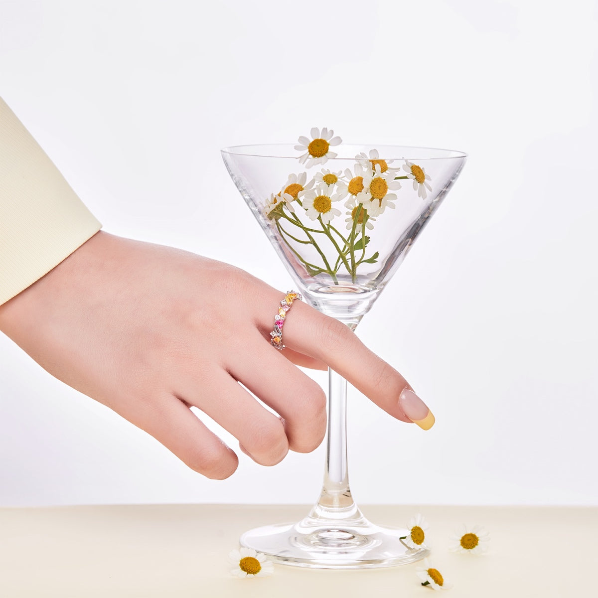 [ECHO ]Dazzling Polychromatic Multi cut Daily Ring