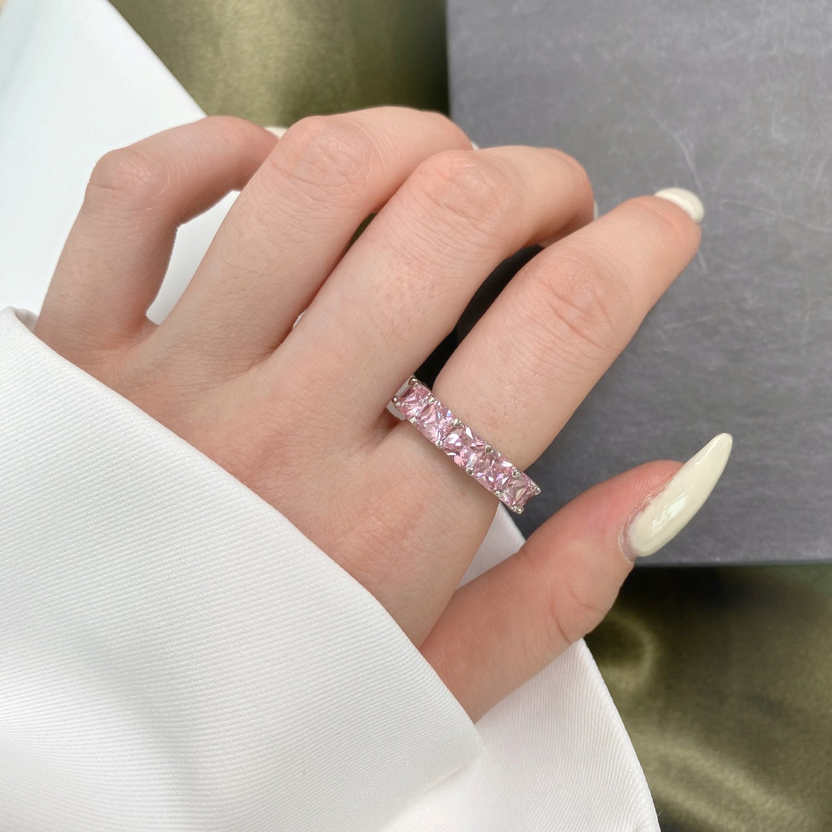 [ECHO ]Elegant Princess Cut Tennis Ring