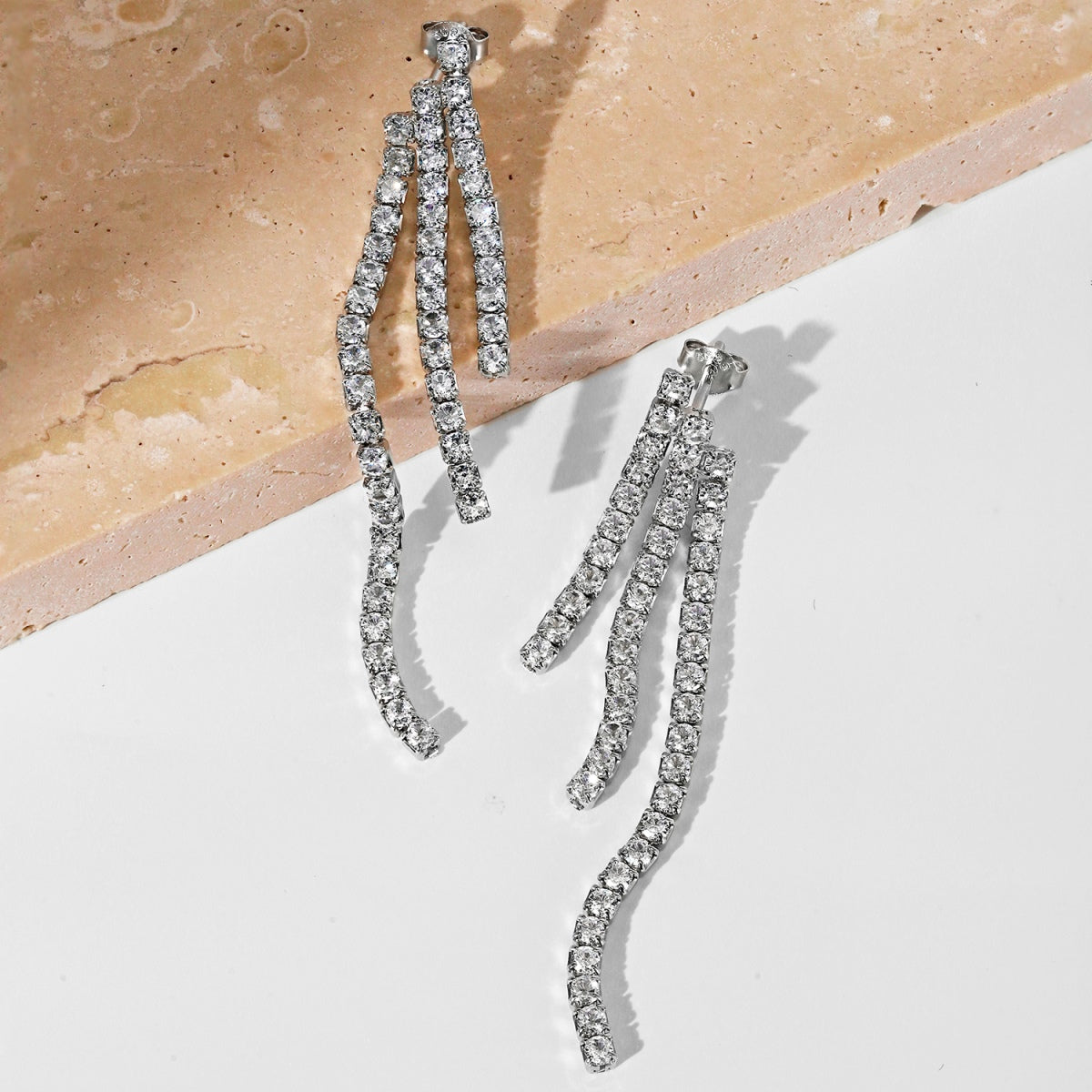 [ECHO ]Luxurious Dainty Banquet Earrings