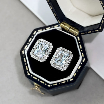 [ECHO ]1.0 Carat Luxurious Dainty Emerald Cut Daily Earrings