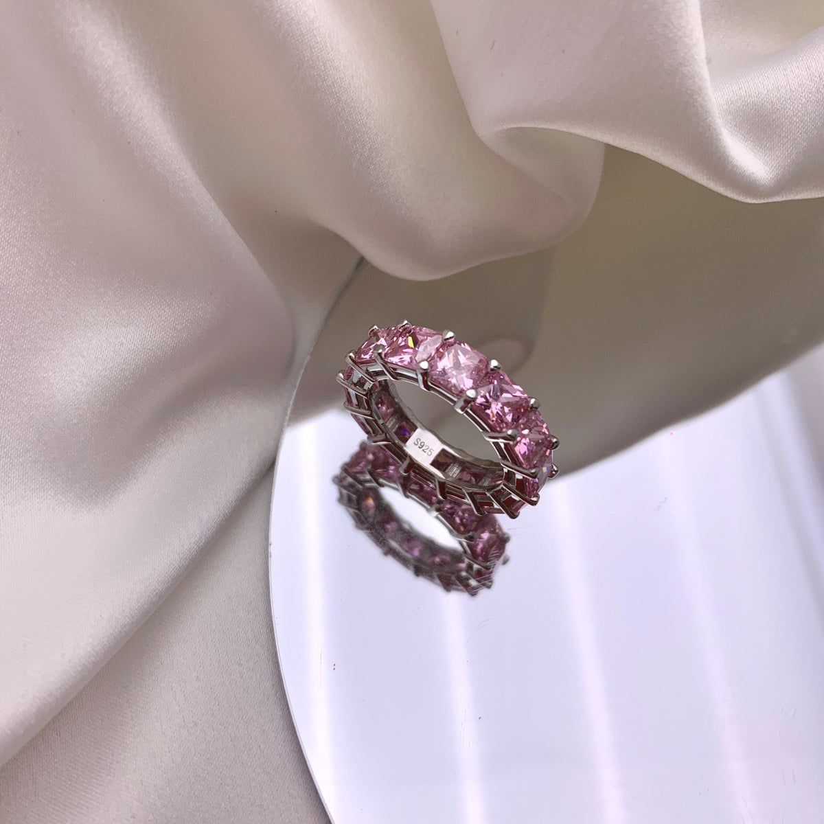 [ECHO ]Elegant Princess Cut Tennis Ring