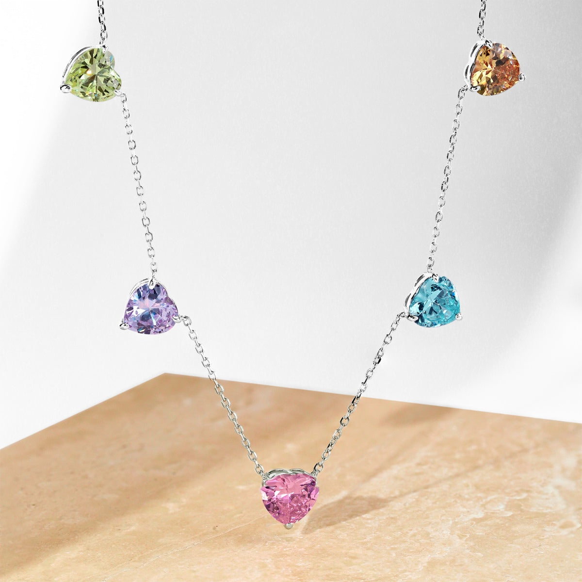 [ECHO ]Sparkling Colorful Heart Cut Necklace