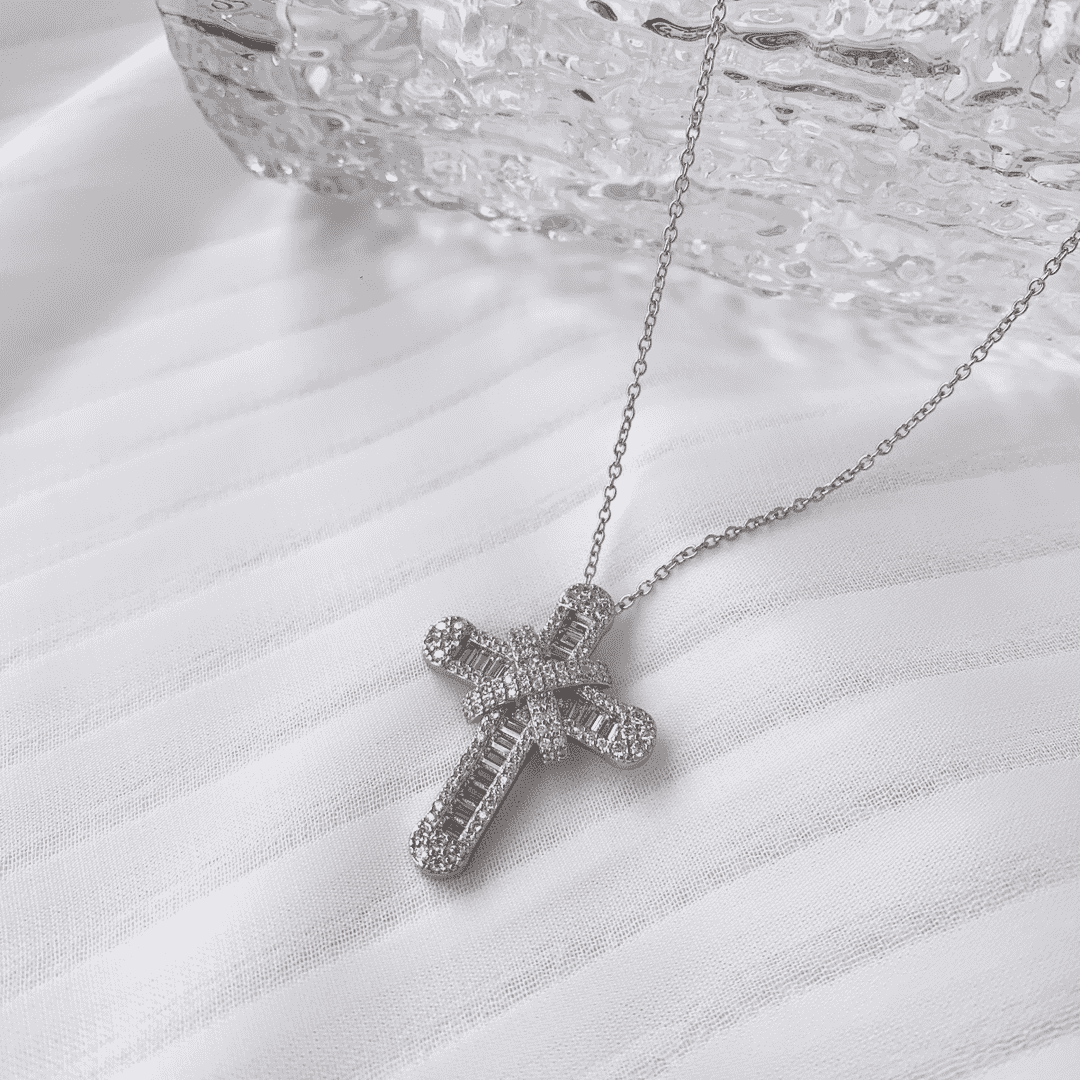 [ECHO ]Gypsophila With Dimonds Necklace