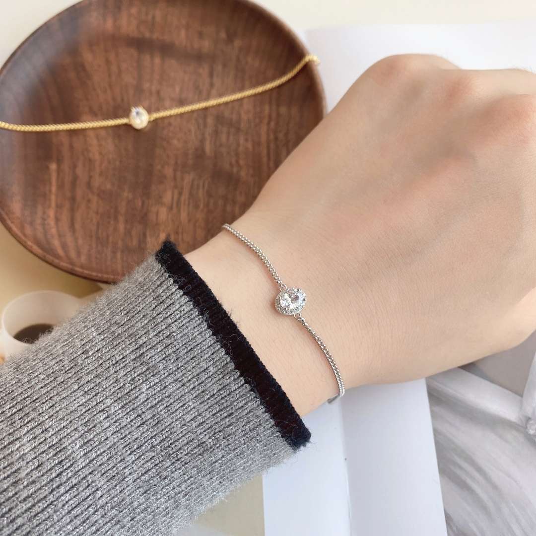 [ECHO ]Exquisite Oval Shape Bracelet