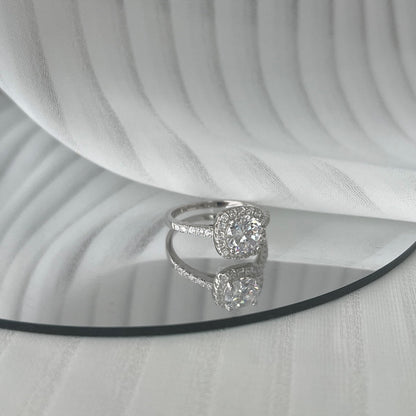 [ECHO ]Dazzling Resplendent Round Cut Wedding Ring