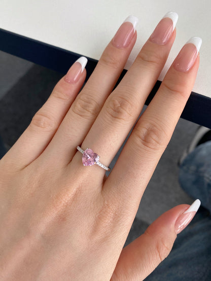 [ECHO ]2.0 Carat Dazzling Lustrous Heart Cut Lover Ring