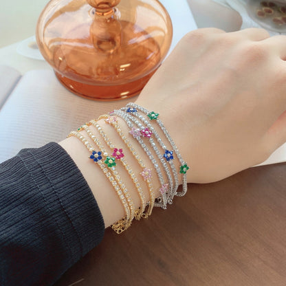 [ECHO ]Sparkling Flower Shape Tennis Bracelet