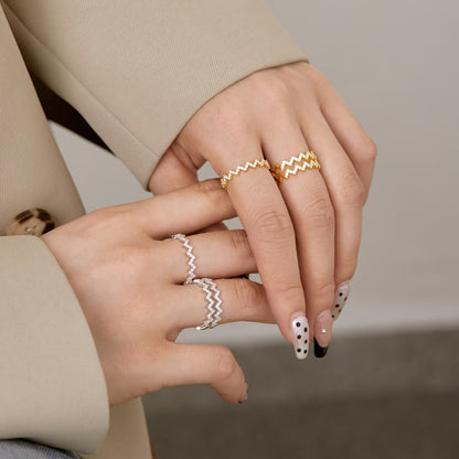 [ECHO ]Delicate Enchanting Wave Shape Daily Ring
