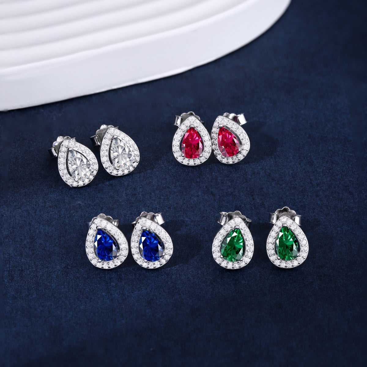 [ECHO ]Luxurious Water Drop Shape Earrings