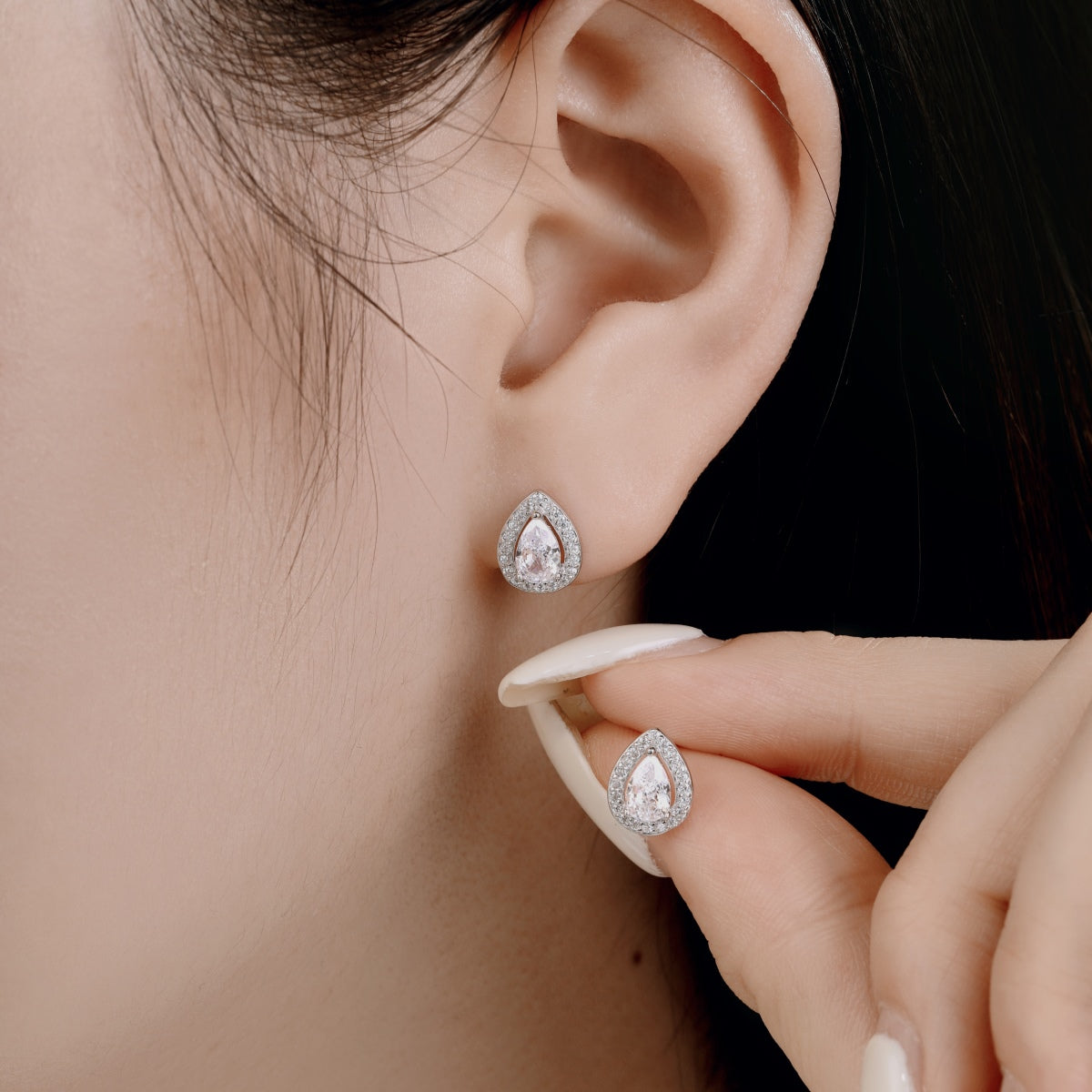 [ECHO ]Luxurious Water Drop Shape Earrings
