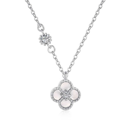 [ECHO ]Delicate Flower Shape Necklace