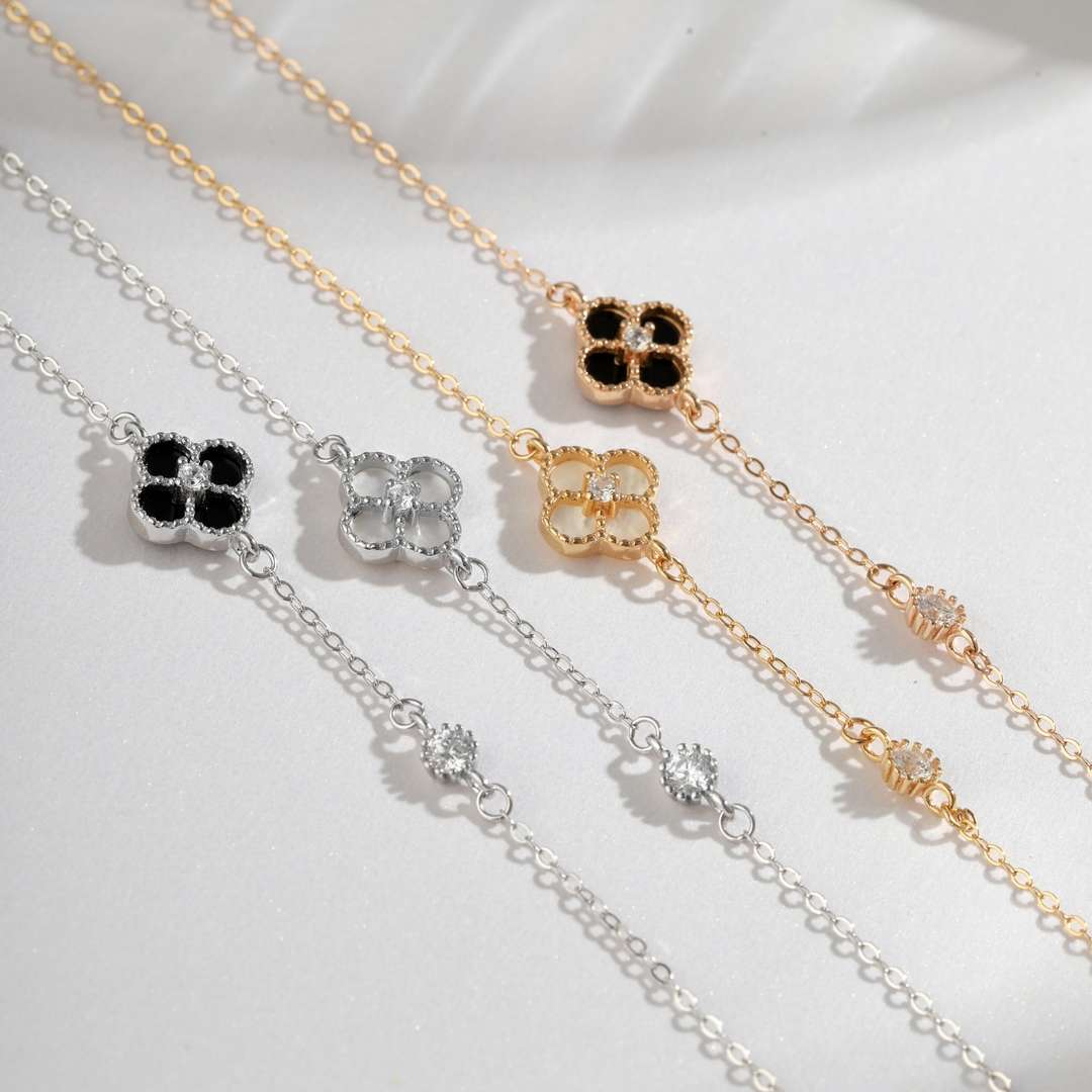 [ECHO ]Delicate Four Leaf Clover Bracelet