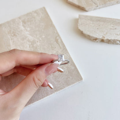 [ECHO ]2.0 Carat Dazzling Sparkling Radiant Cut Party Ring