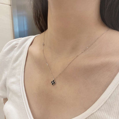 [ECHO ]Delicate Flower Shape Necklace