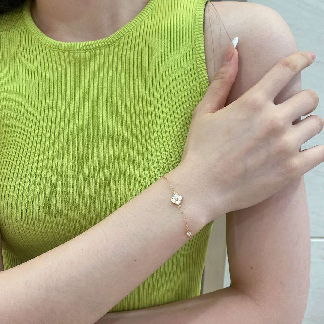 [ECHO ]Delicate Four Leaf Clover Bracelet