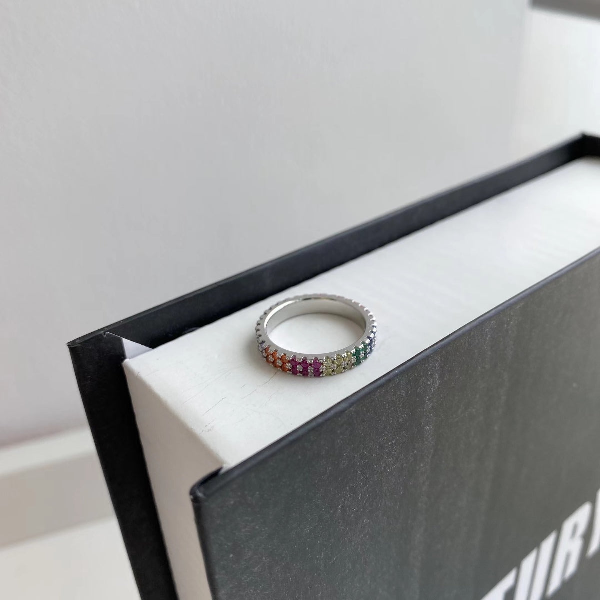 [ECHO ]Unique Colorful Round Cut Tennis Ring