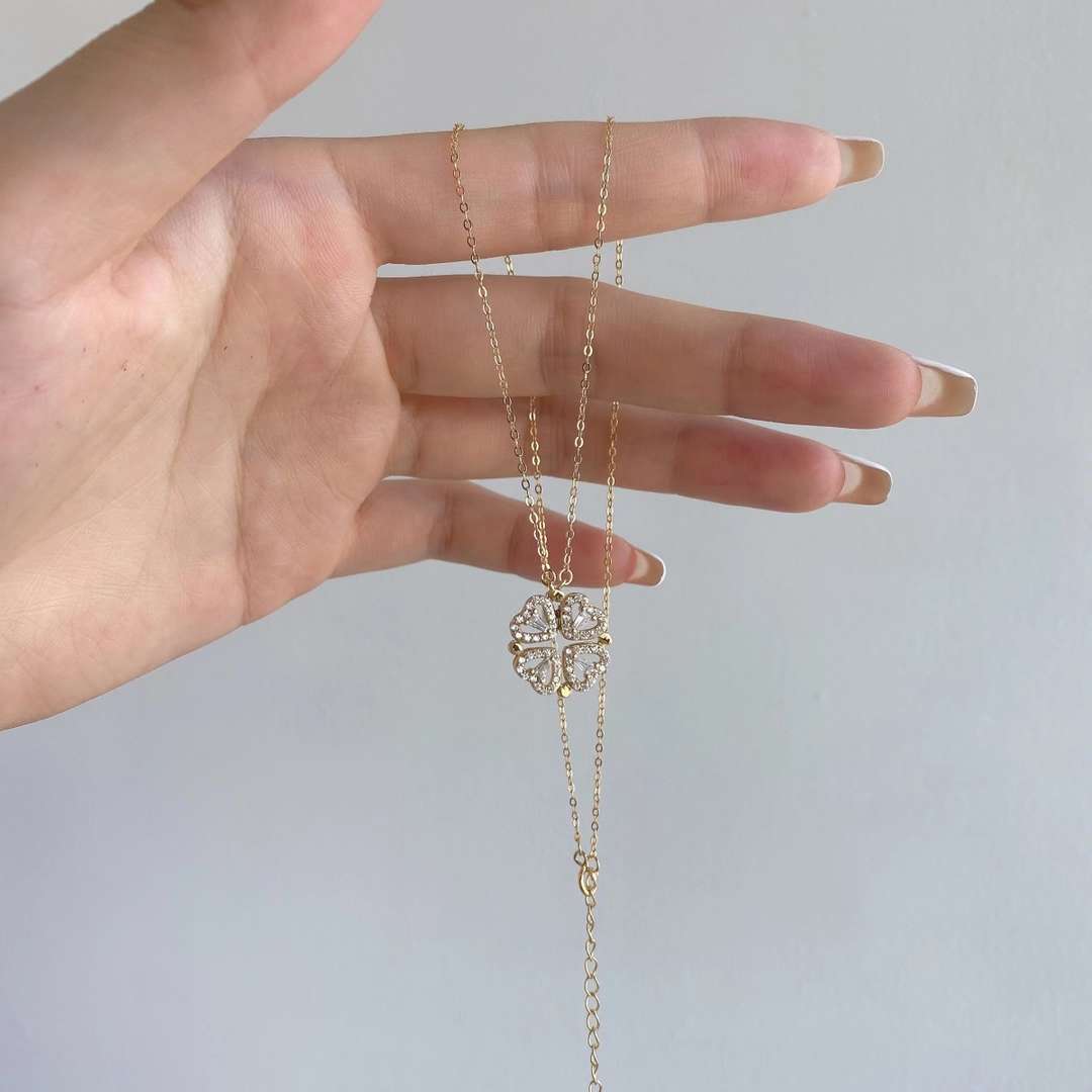 [ECHO ]Ornate Heart Cut Flower Shape Necklace